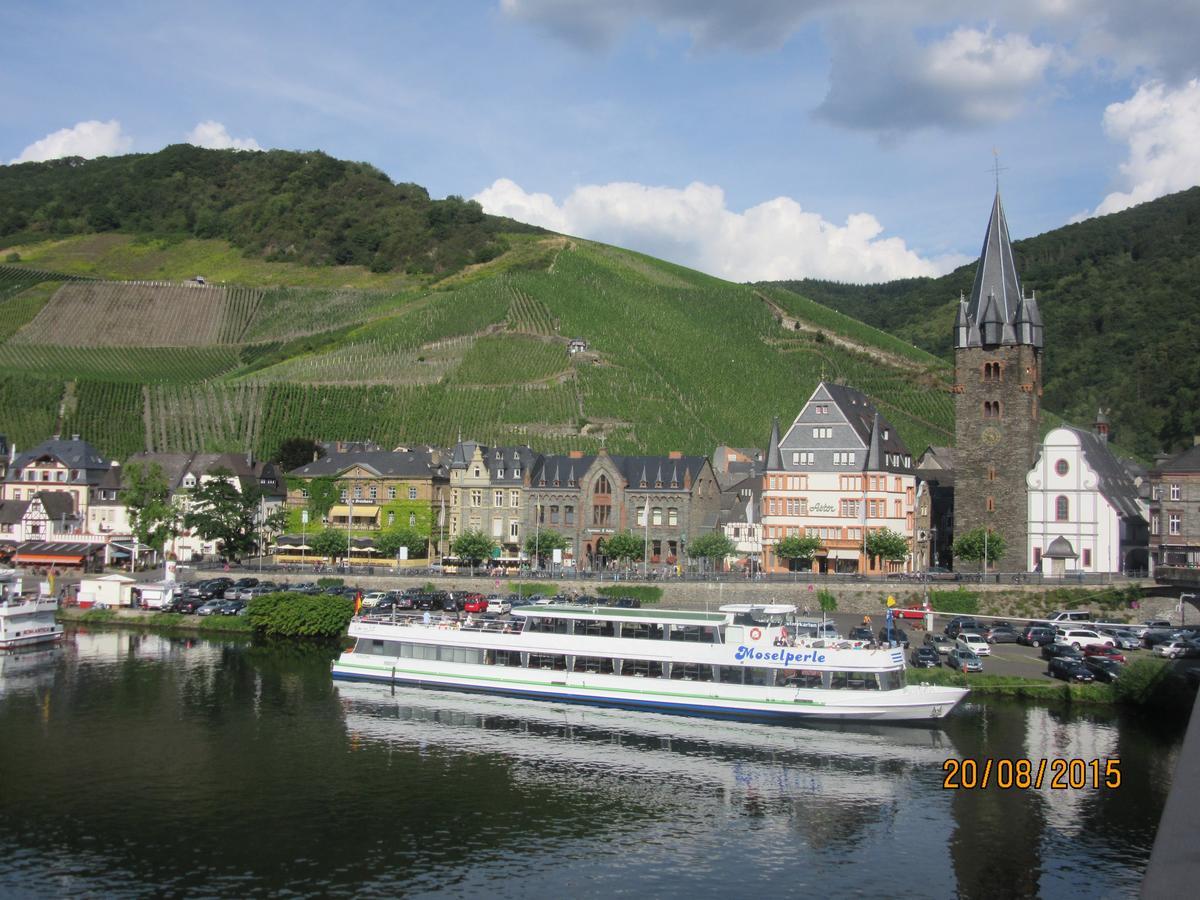 Ferienwohnung "Edeltrud Deluxe Moselblick" Commune fusionnée de Commune fusionnée de Bernkastel-Kues Extérieur photo